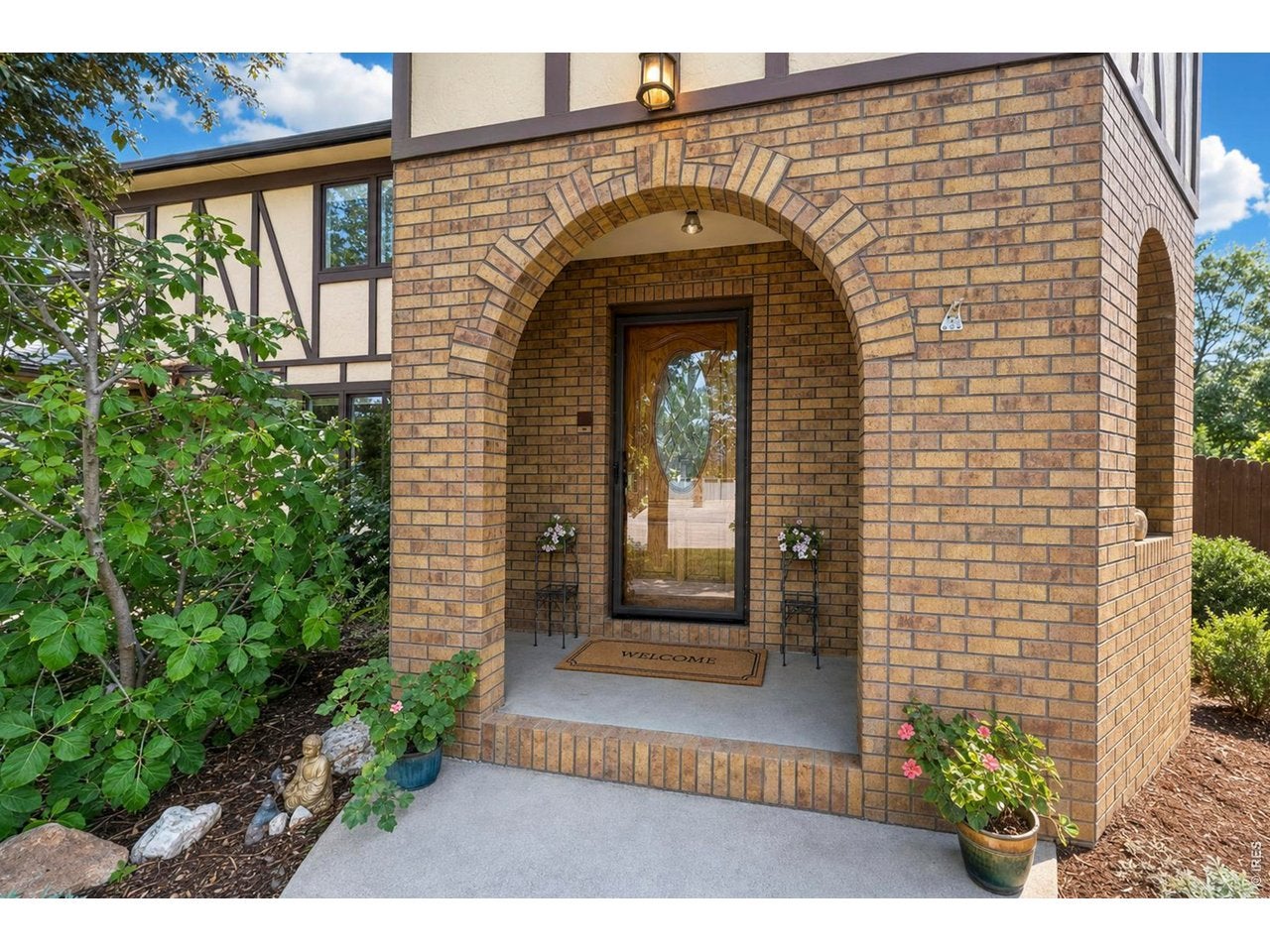 1224 Twin Peaks Cir