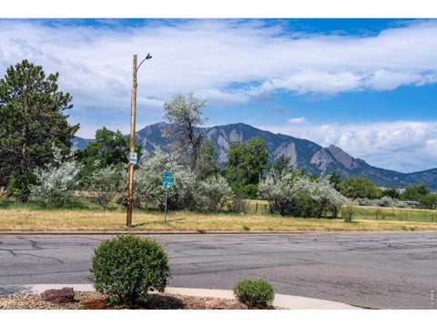Tiny photo for 110 Mohawk Dr, Boulder, CO 80303 (MLS # 1068868)