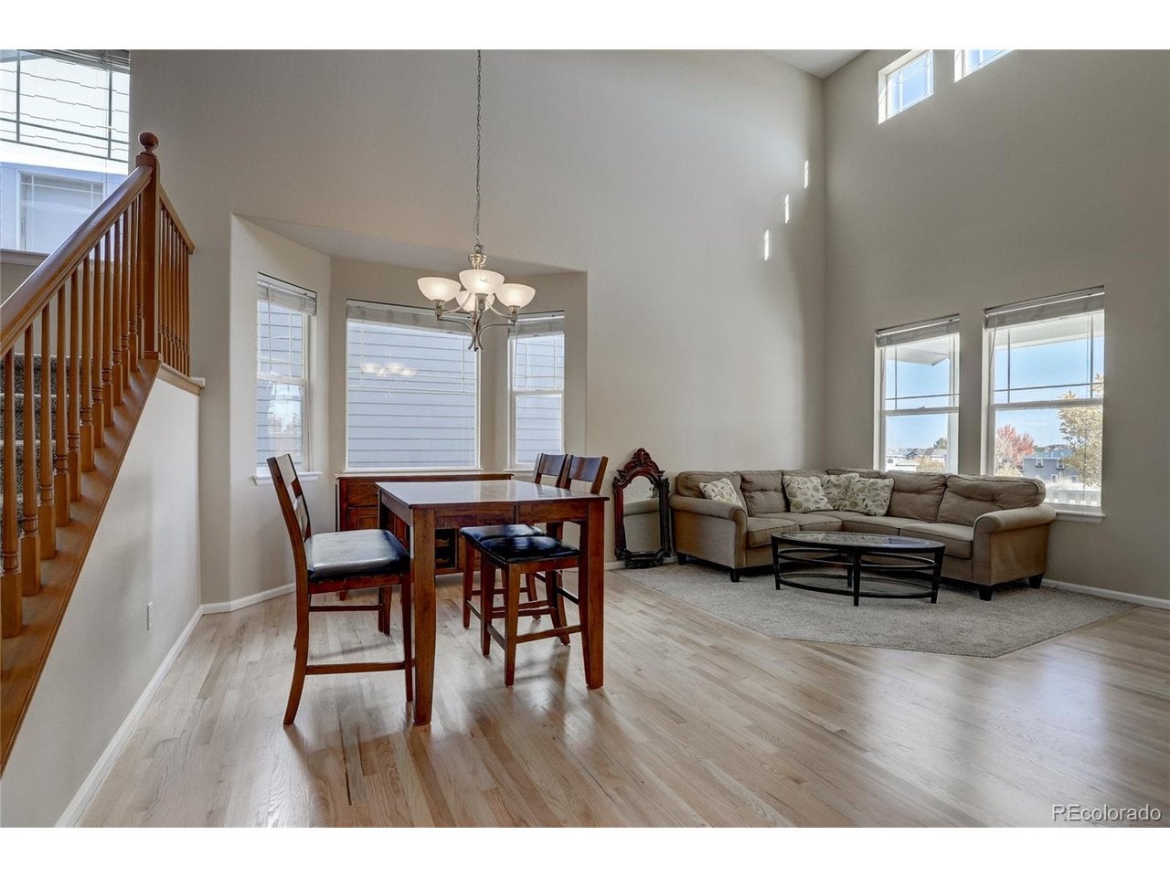 3242 Windridge Cir