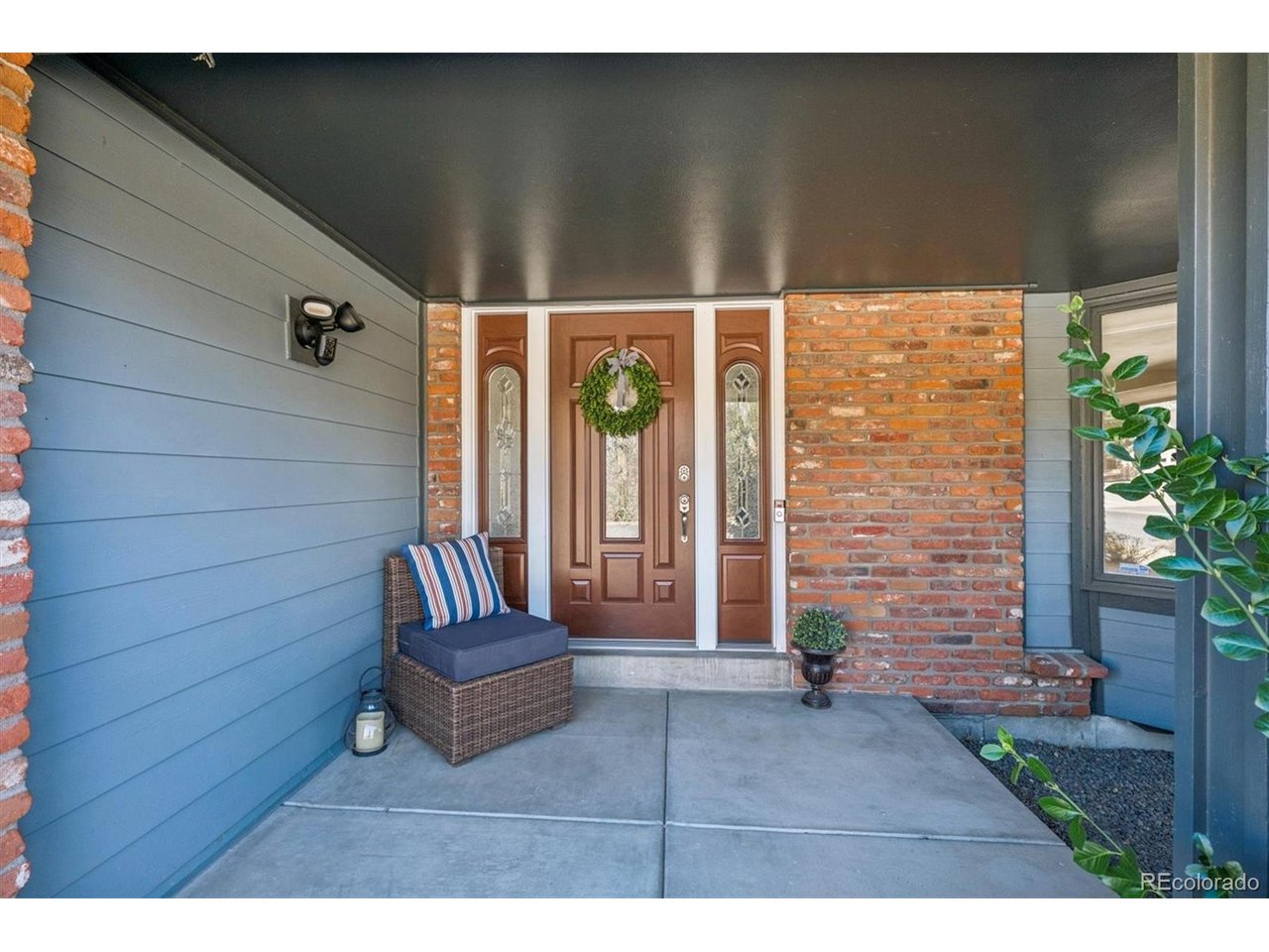 3582 W Dartmouth Ave