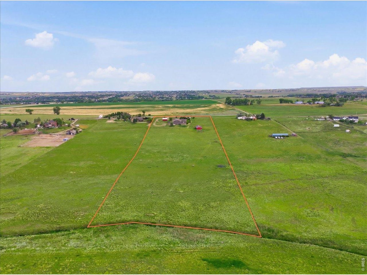 1916 W County Road 6