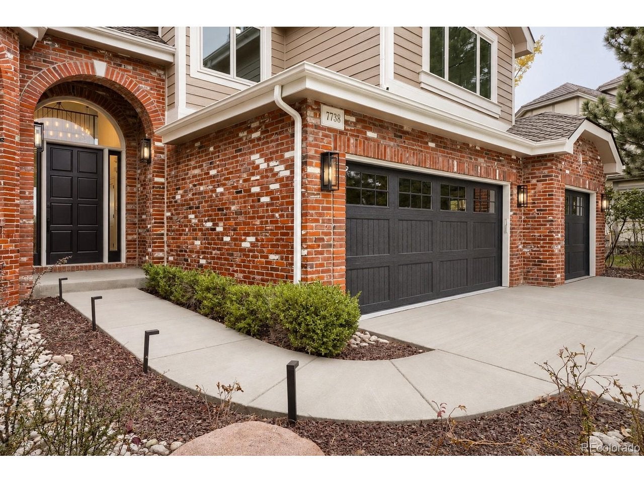 7738 Oakview Pl