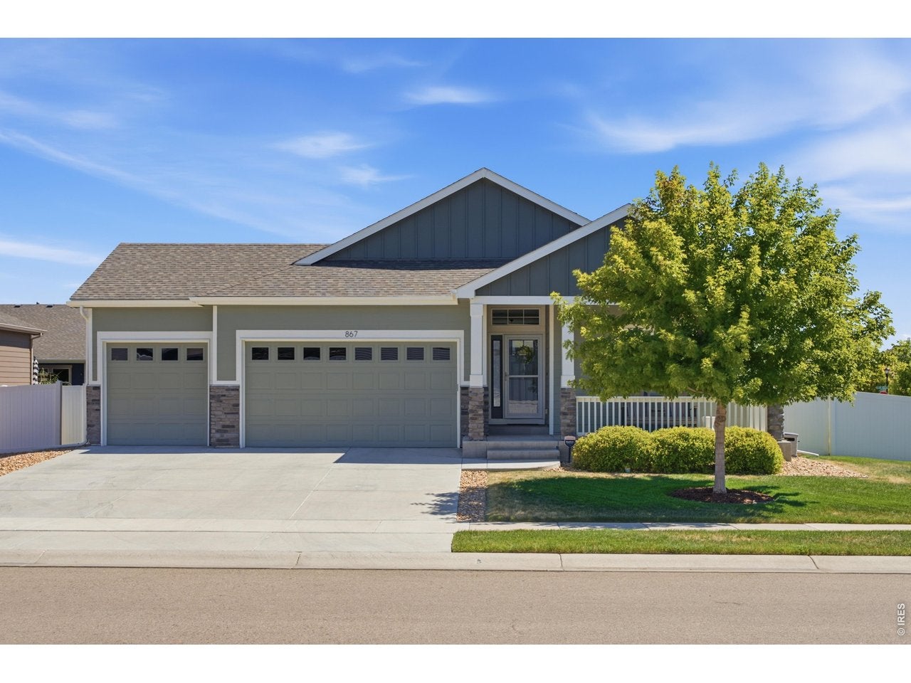 867 Sunlight Peak Dr