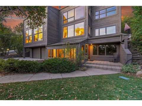 25 Oakridge Dr Castle Rock CO 80104