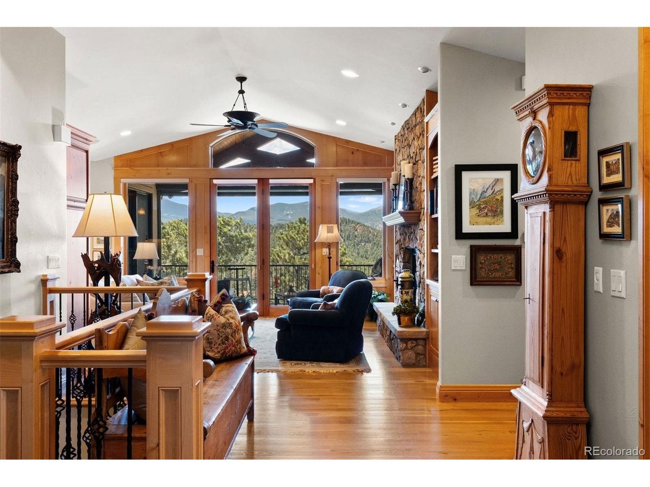 1007 Nob Hill Rd