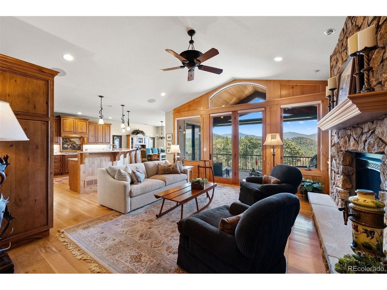 1007 Nob Hill Rd