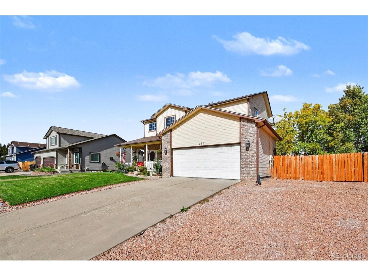 125 Falcon Cir
