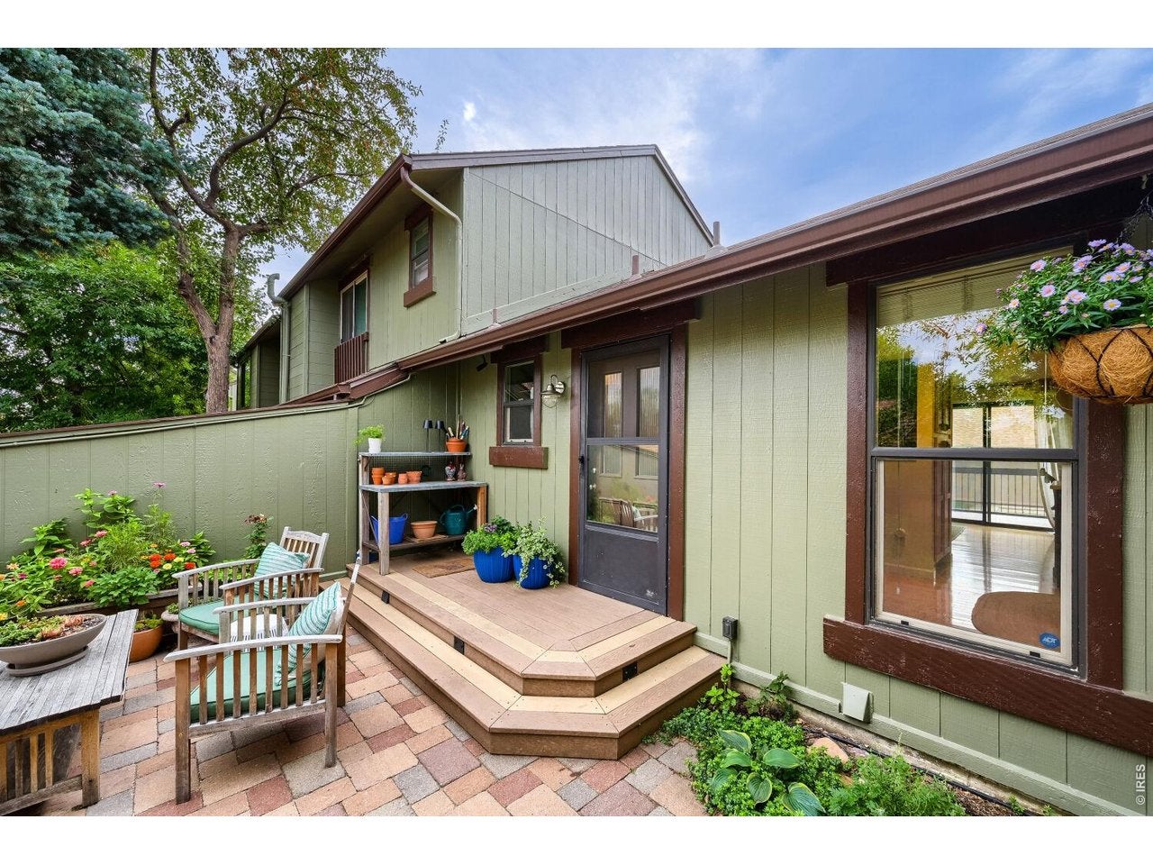 4176 Greenbriar Blvd