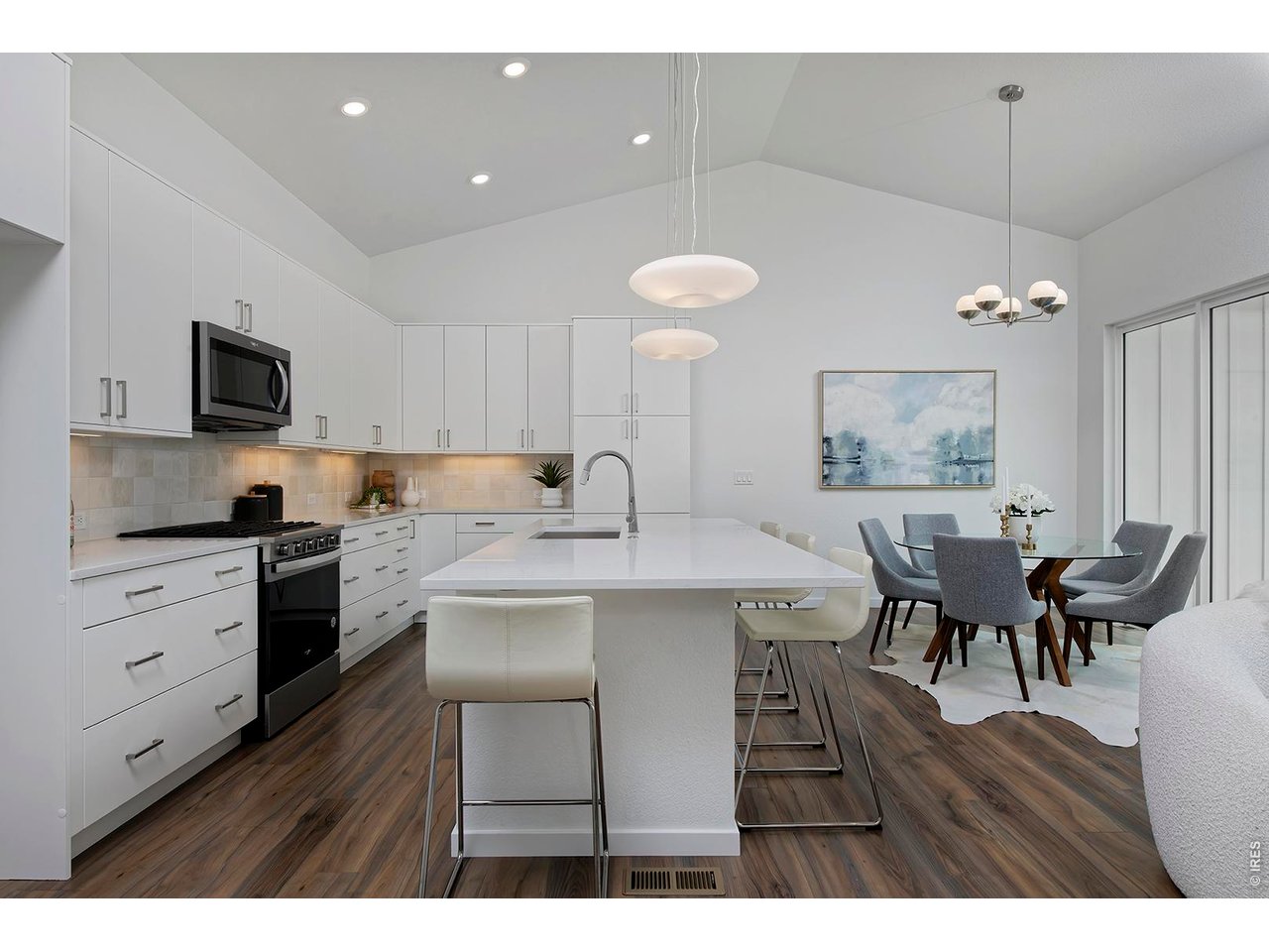 729 Kubat Ln 3-A
