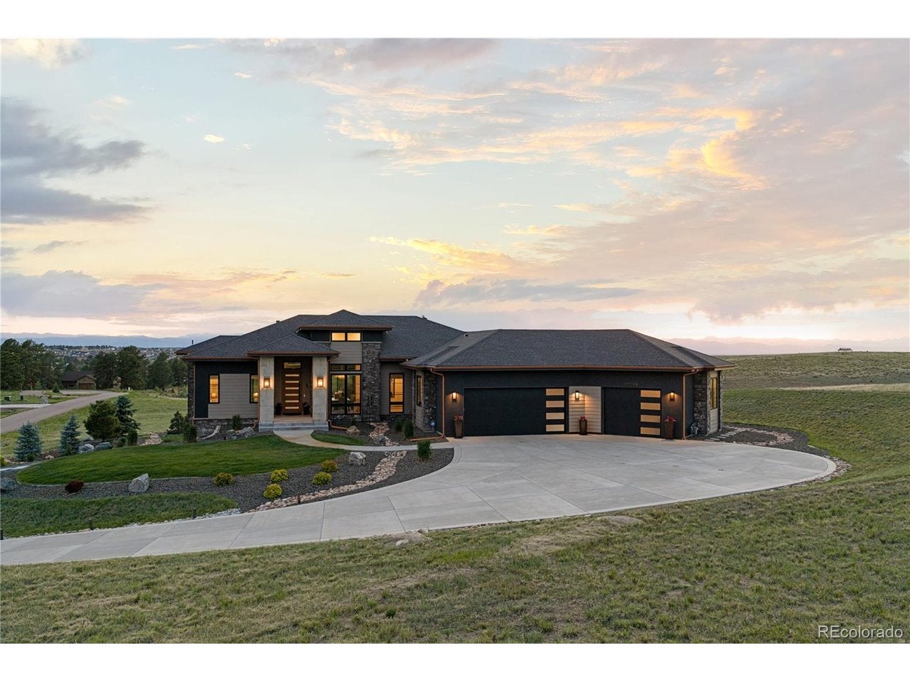 10689 Shadow Pines Rd