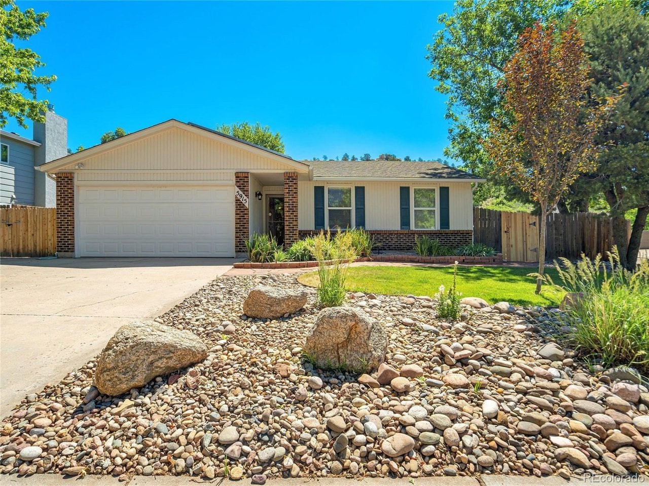 Photo 1 of 35 — 5915 Pemberton Way, Colorado Springs, CO 80919