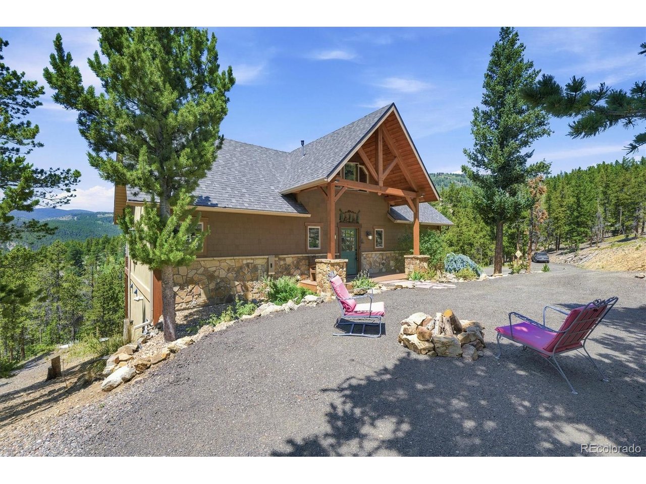 672 Paradise Valley Pkwy