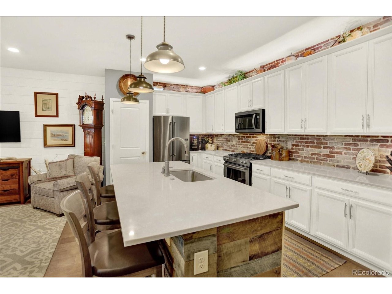 4171 Happy Hollow Dr