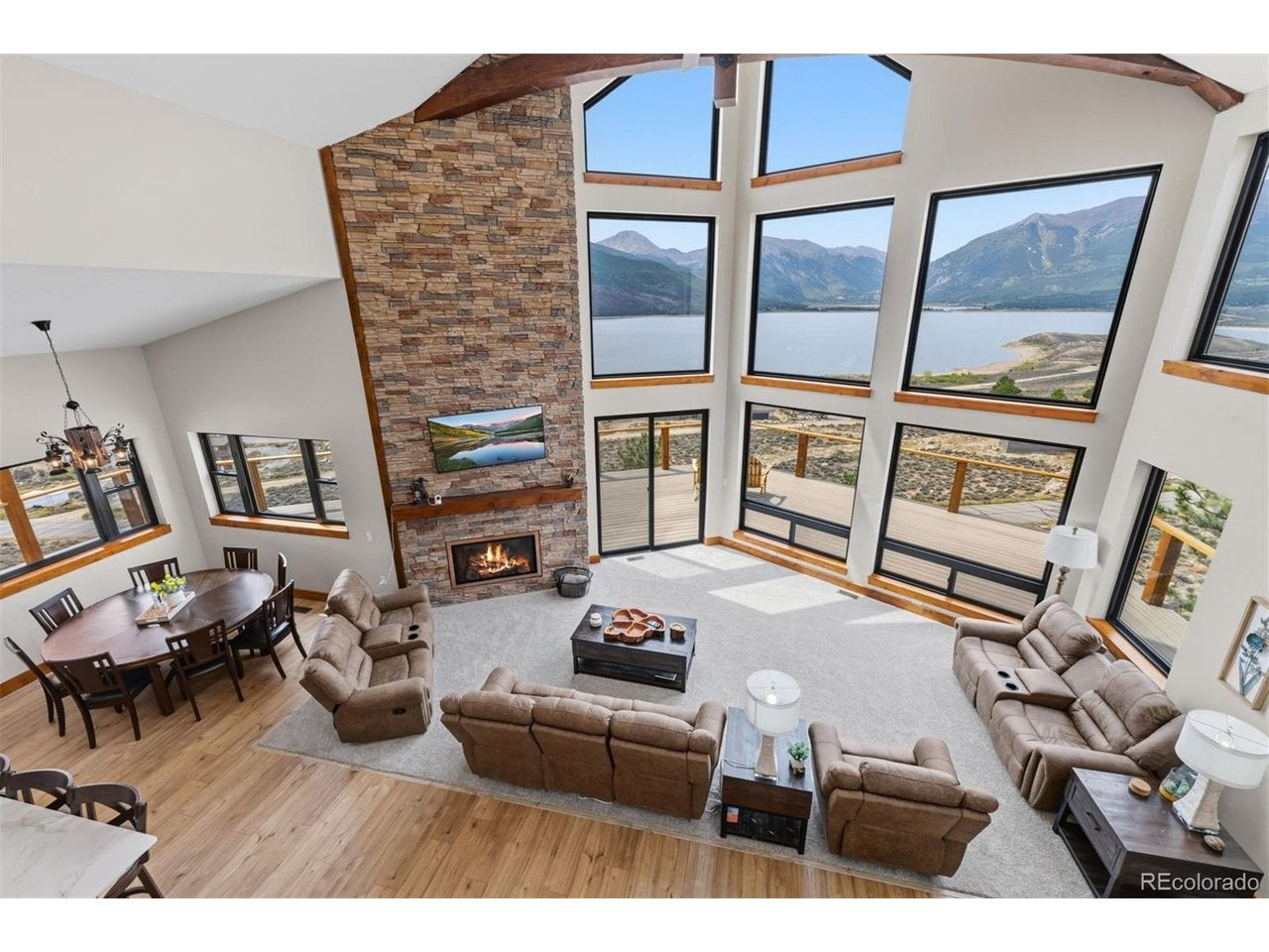350 Rainbow Dr