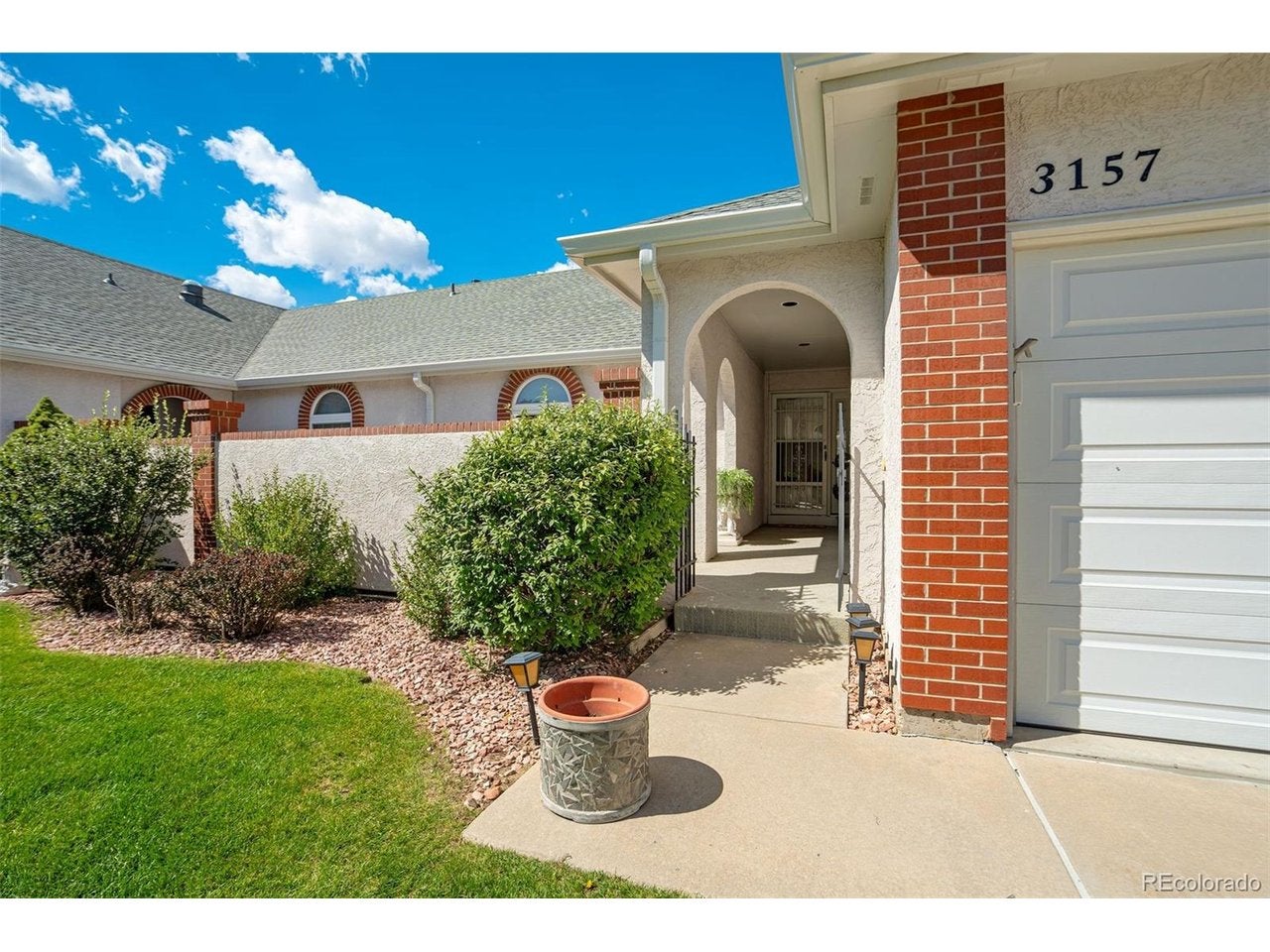 3157 Soaring Bird Cir
