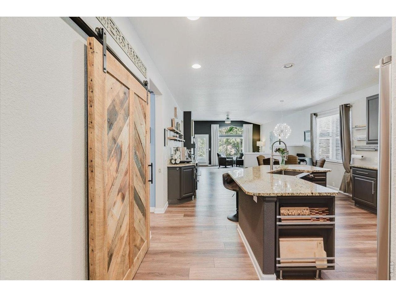 1628 Naples Ln