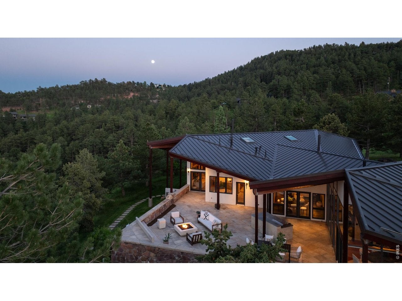 1530 Timber Ln