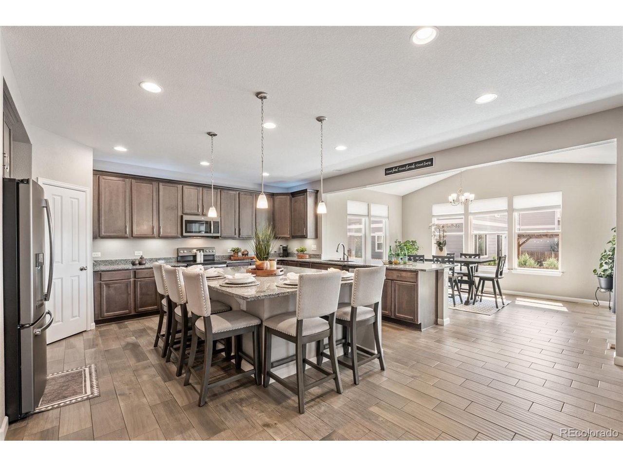 1414 Castle Creek Cir