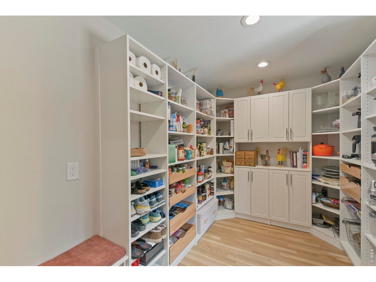 19 Ridge Rd, Boulder, CO, 80303, USA, 4 Bedrooms Bedrooms, ,4 BathroomsBathrooms,Residential,Active,19 Ridge Rd,1060212