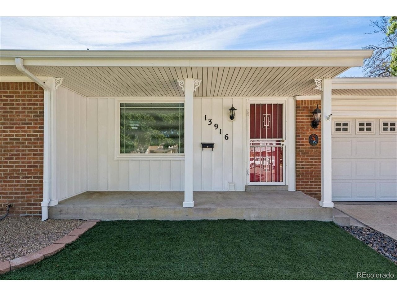 13916 E Alabama Pl