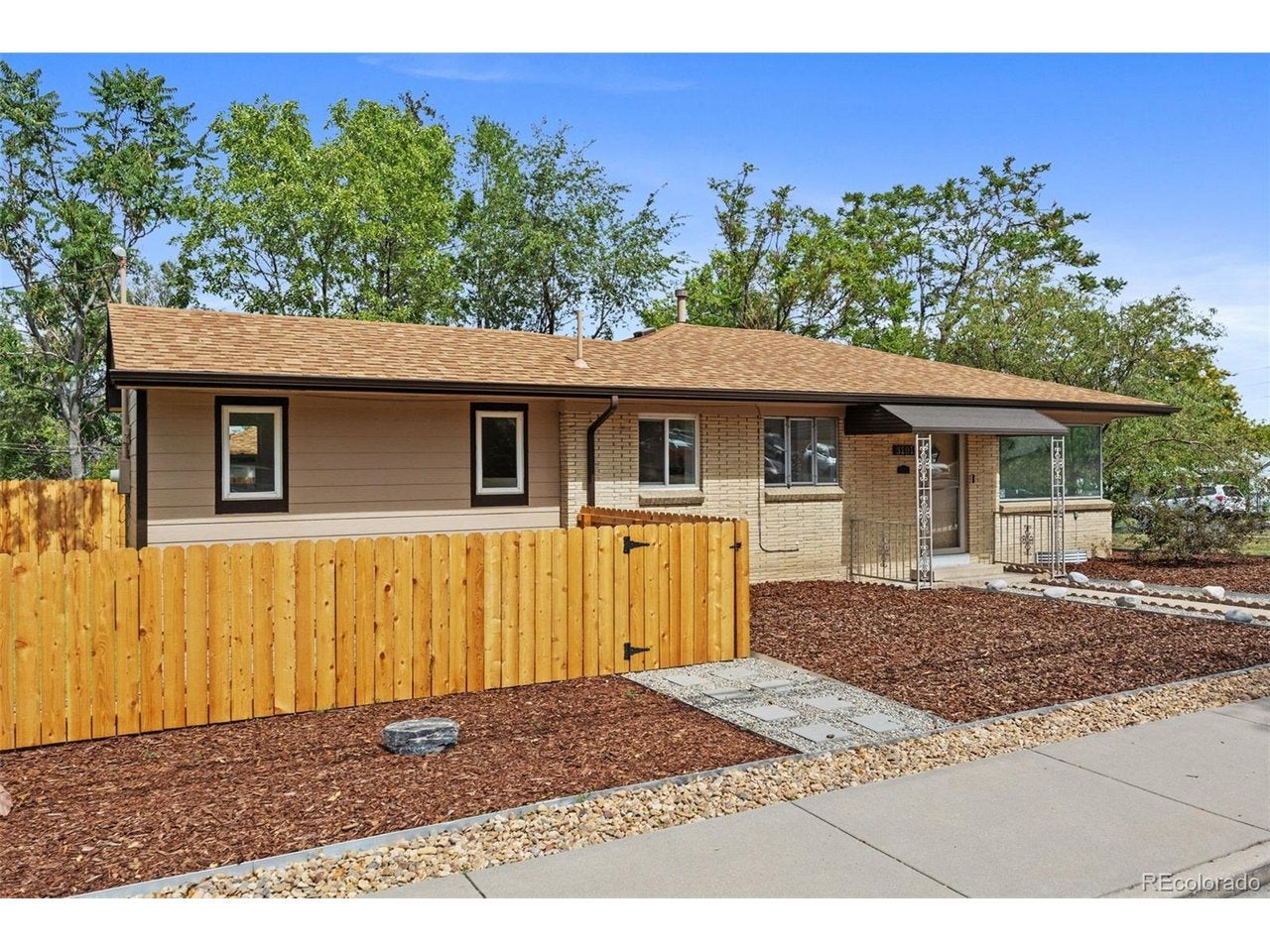 3101 W Cedar Ave