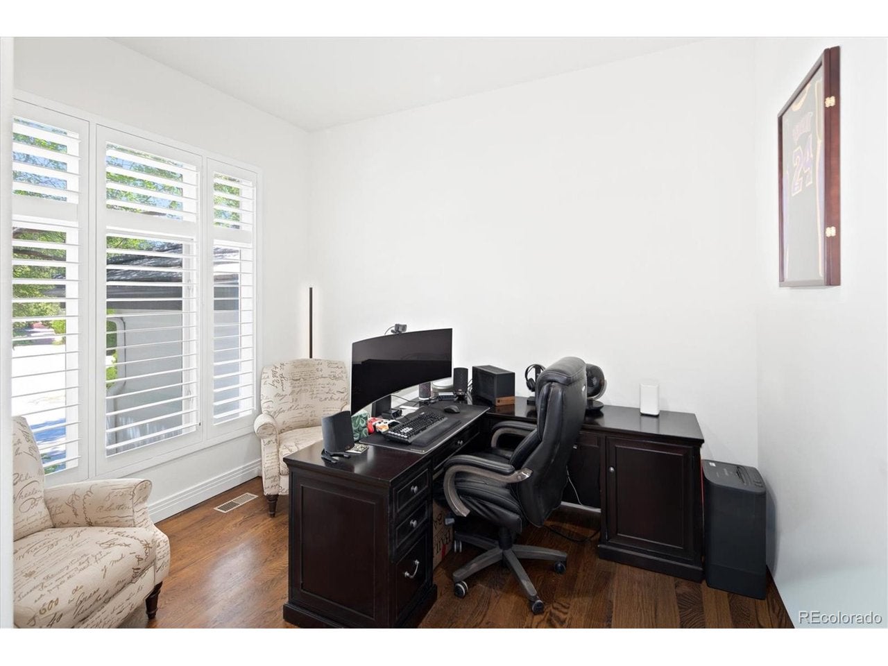 10008 Oak Tree Ct