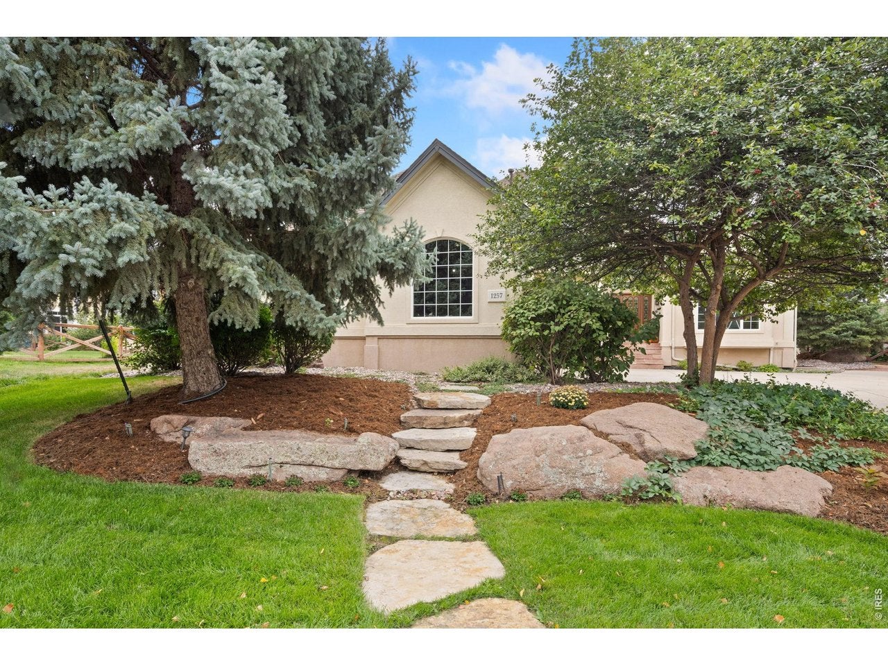 1257 Whitehall Dr