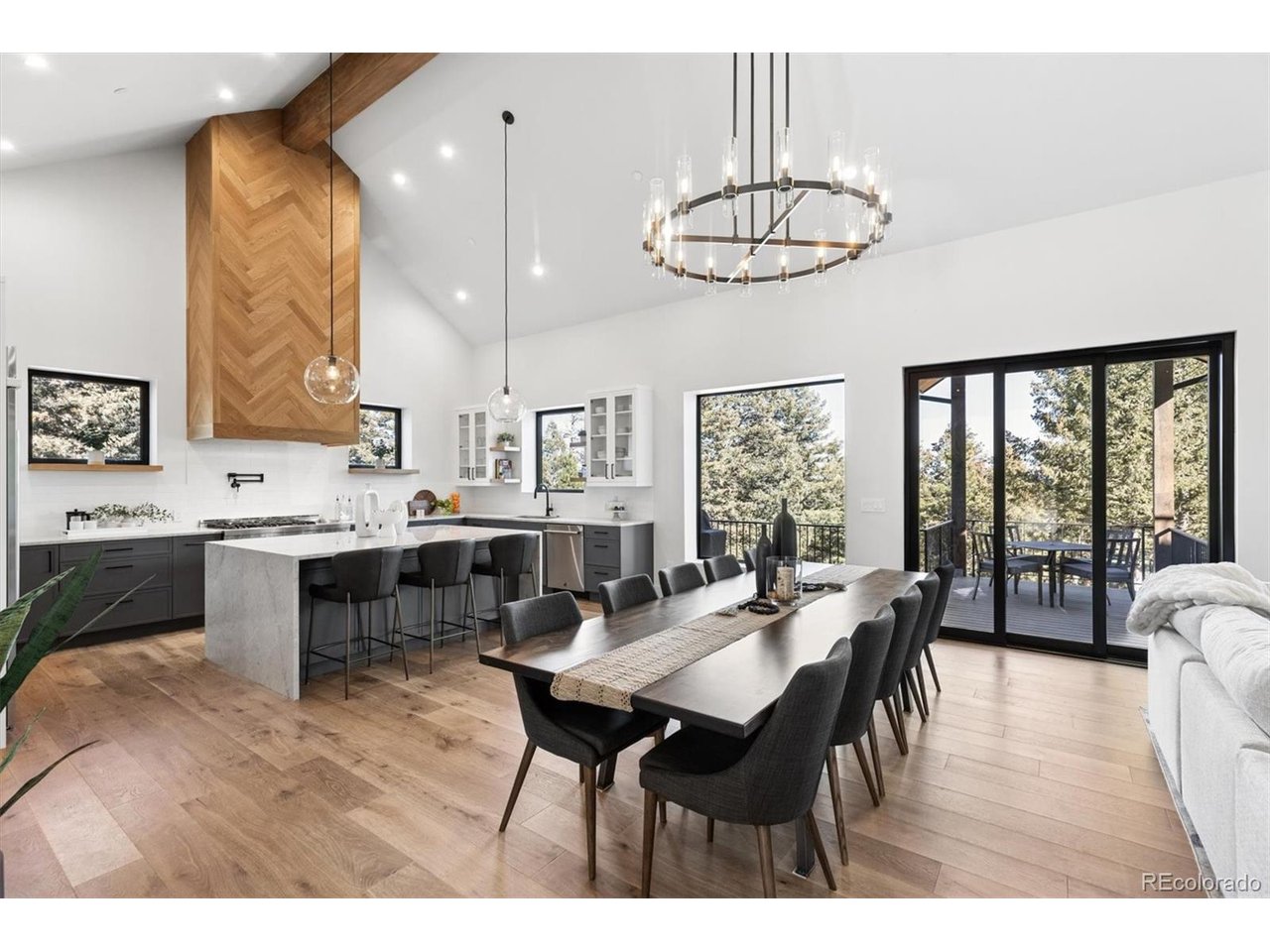 9146 Broken Bow Ranch Rd