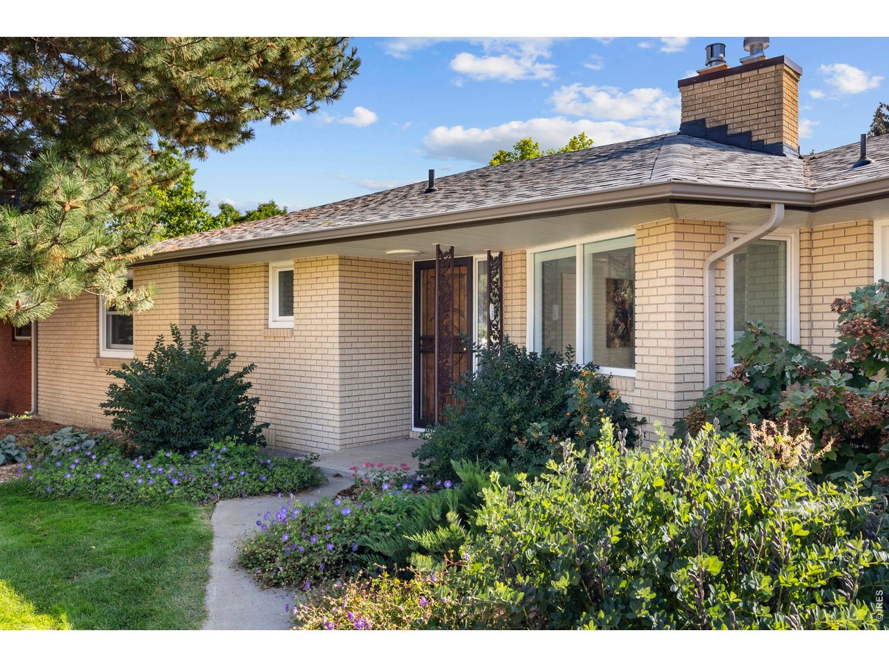 2739 Grinnell Dr