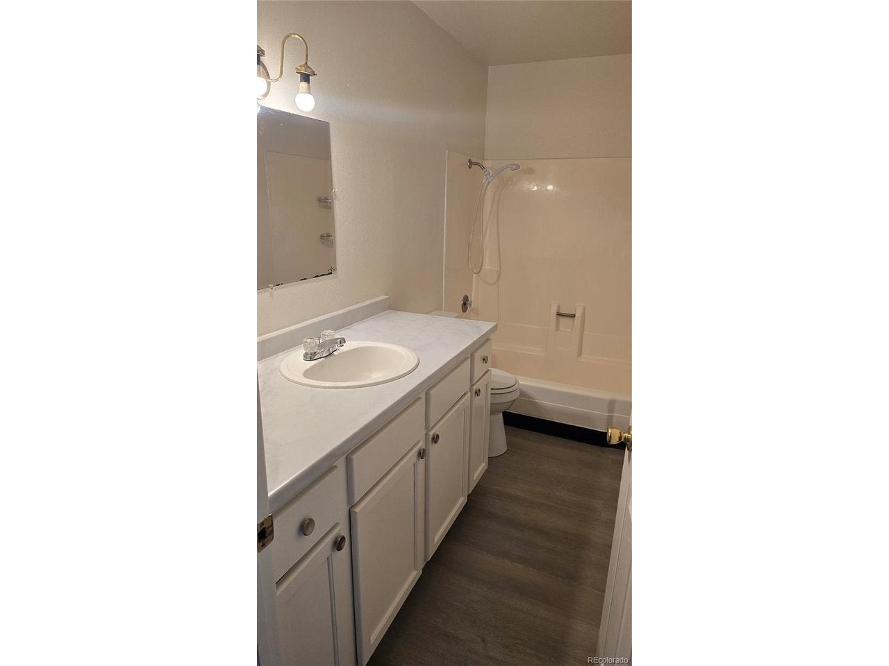 1600 42nd St 4
