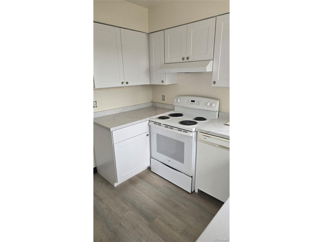 1600 42nd St 4