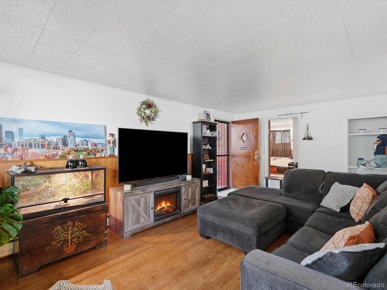 2732 W 37th Ave