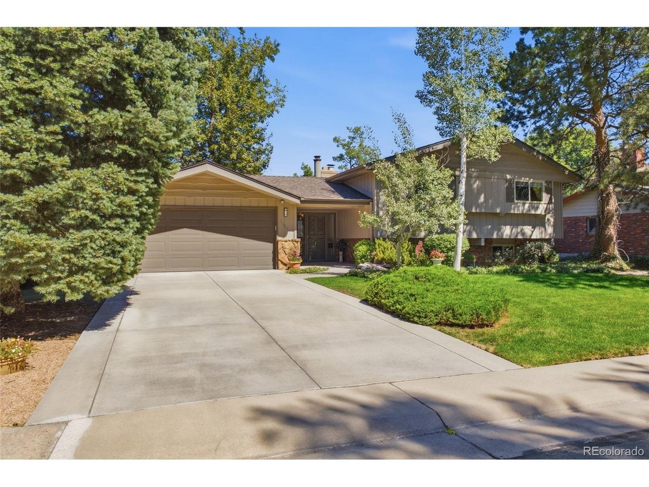 11327 W 26th Place Lakewood