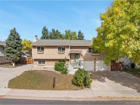 Photo of 8673 W Swarthmore Pl, Littleton, CO 80123 (MLS # 2578235)