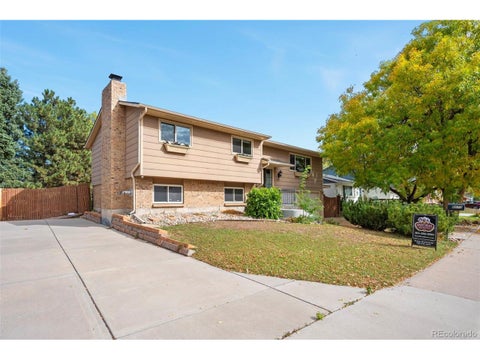 Tiny photo for 8673 W Swarthmore Pl, Littleton, CO 80123 (MLS # 2578235)