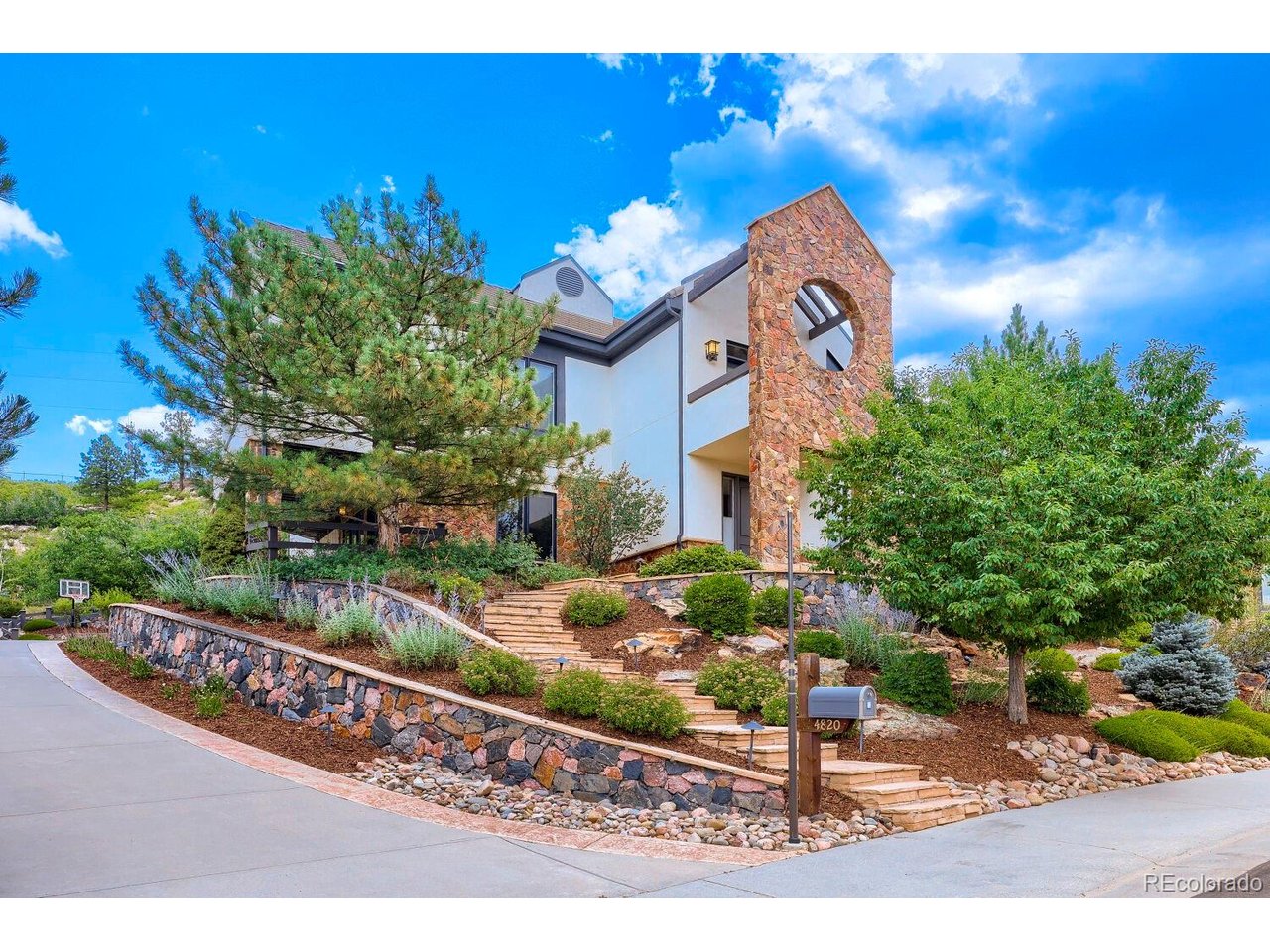 4820 Silver Pine Dr