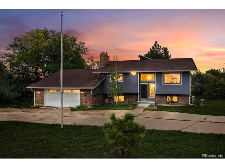 Photo 1 of 33 — 6864 S Gibraltar St, Centennial, CO 80016