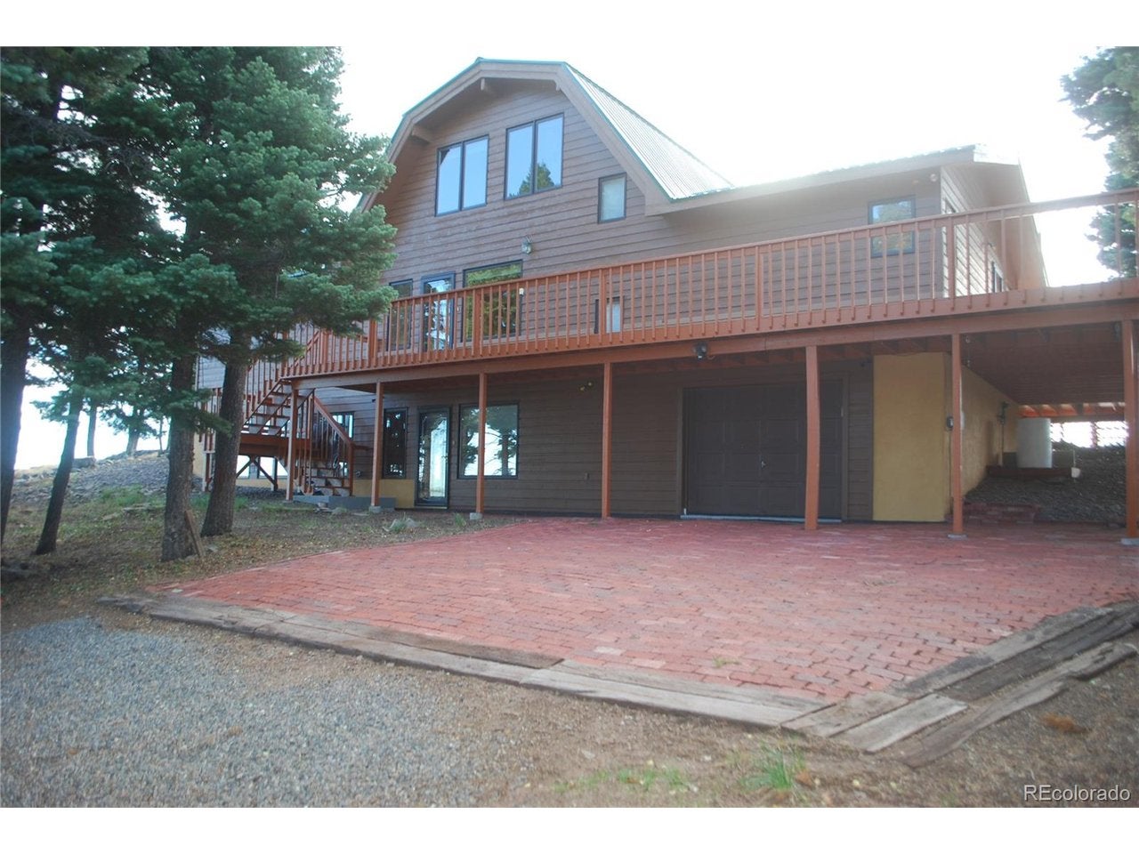 2411 Vent Pl