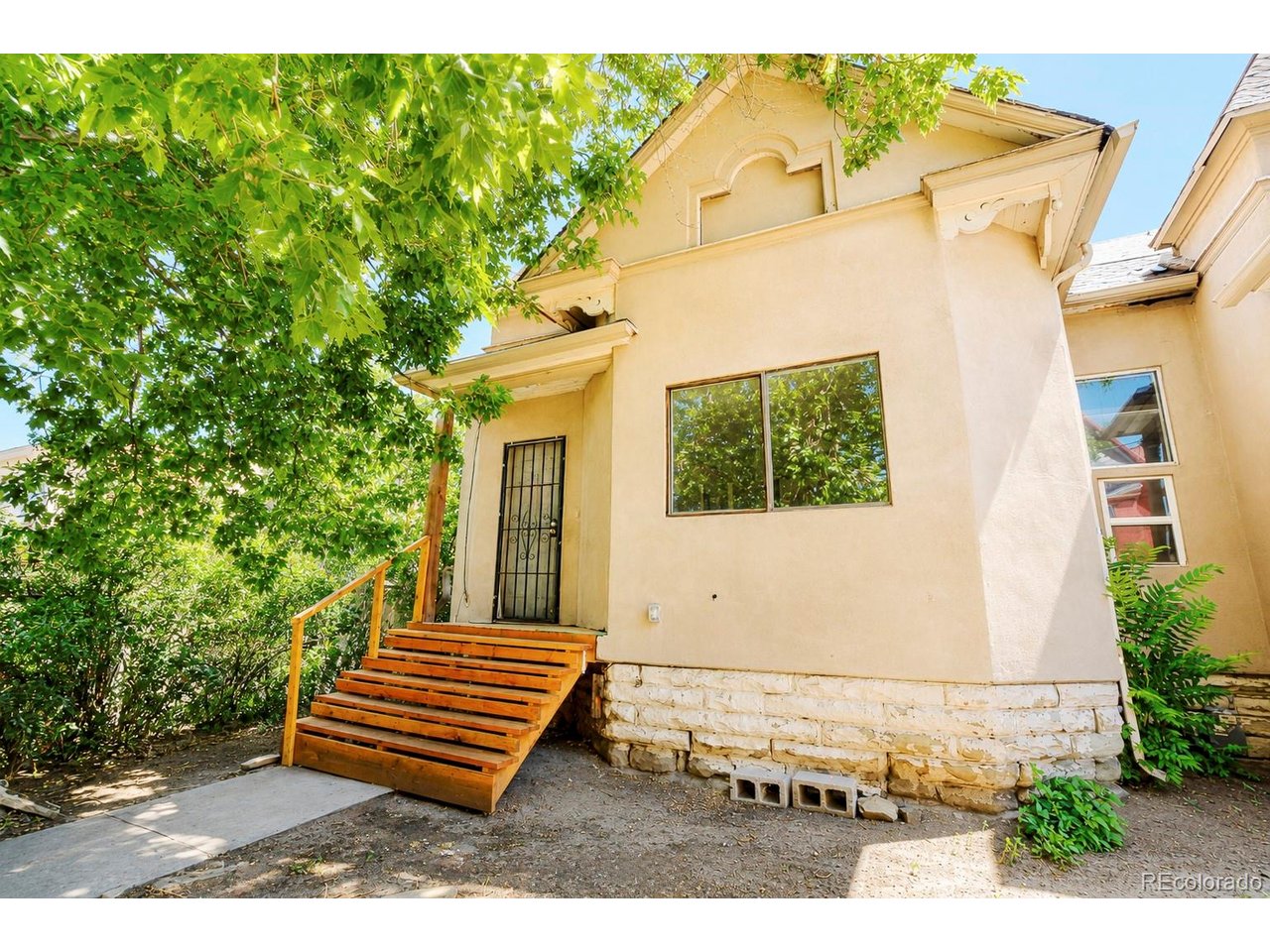 Photo 1 of 22 — 210 Beech St, Trinidad, CO 81082