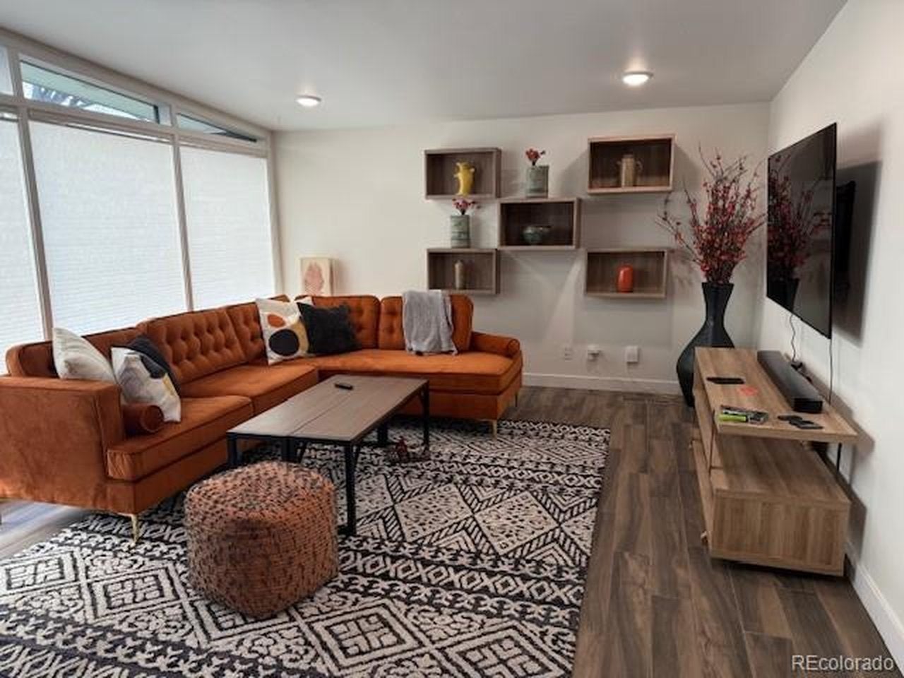 1604 Sheely Dr