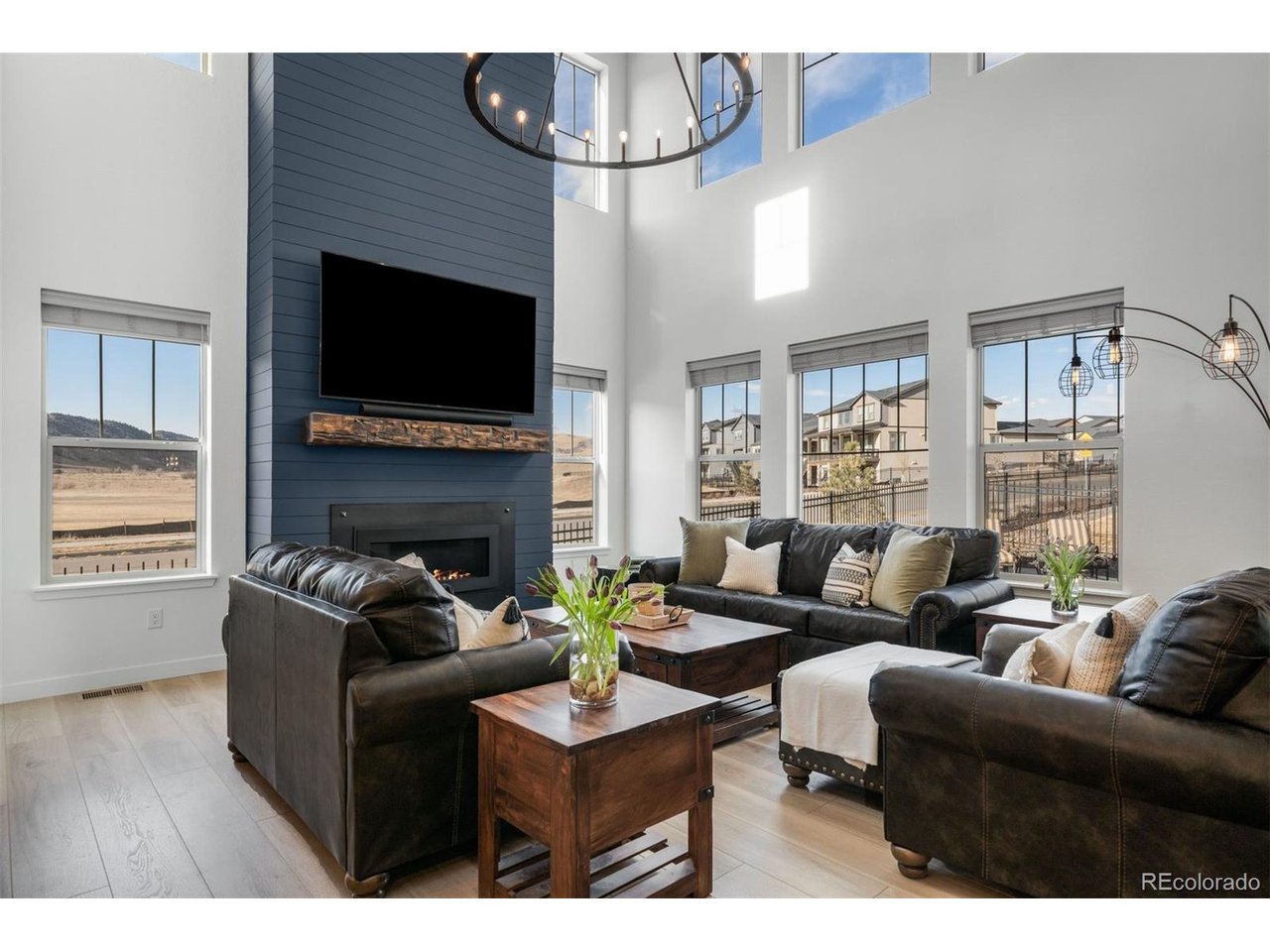 15475 W Columbia Ave