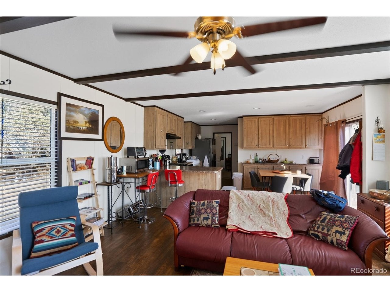 2592 Comanche Dr