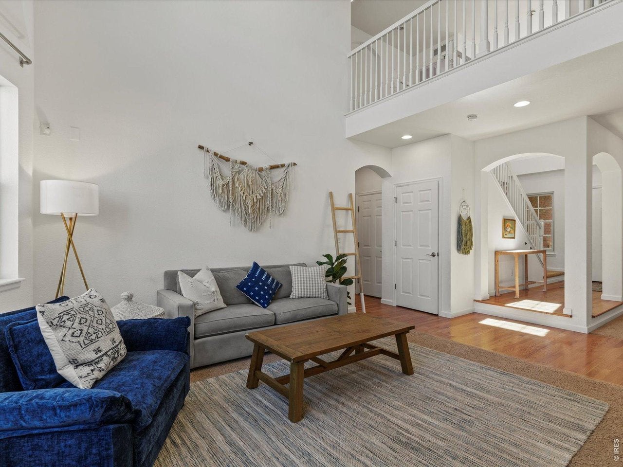 2215 Creekside Dr