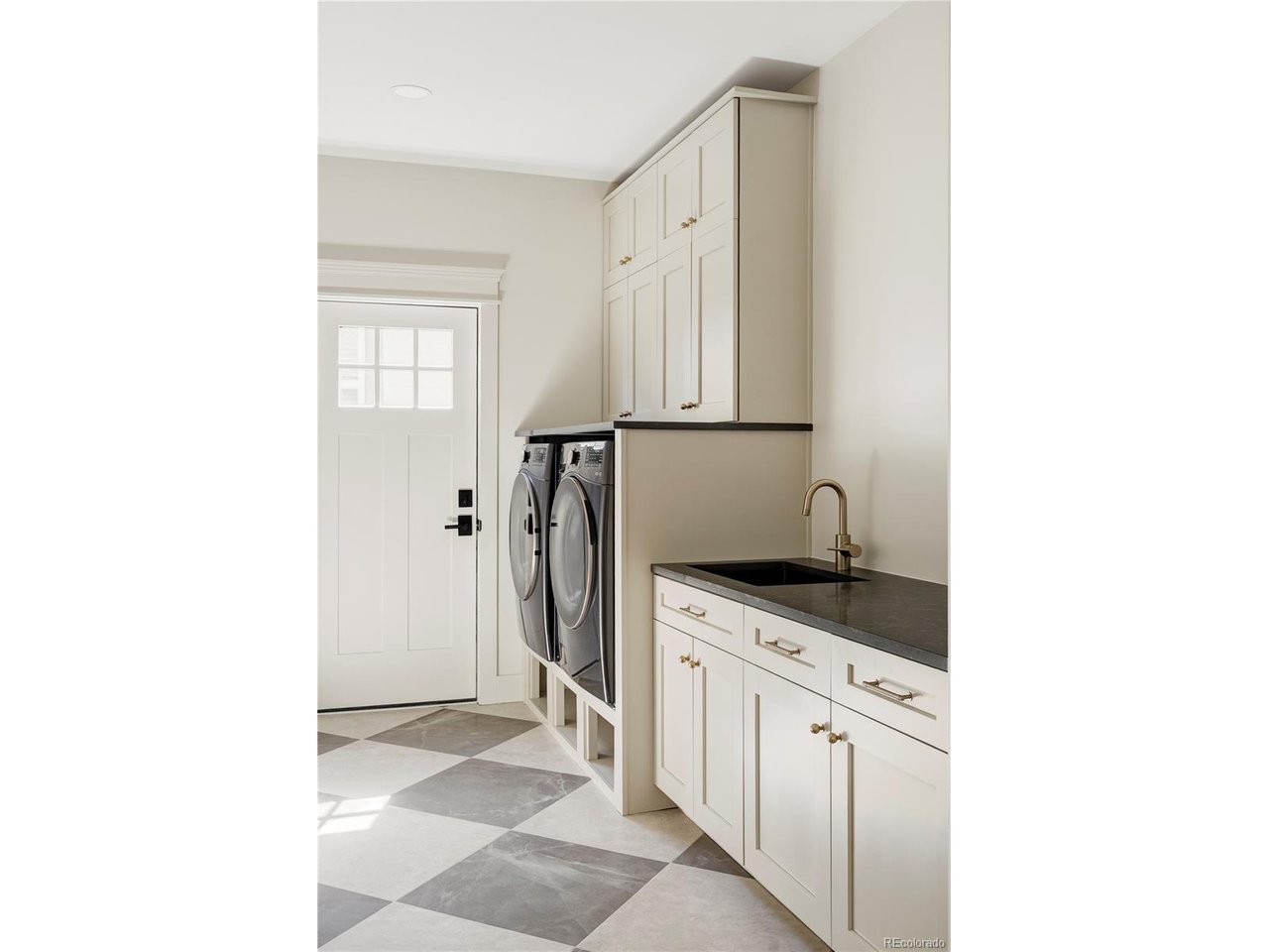 3310 S Pennsylvania St