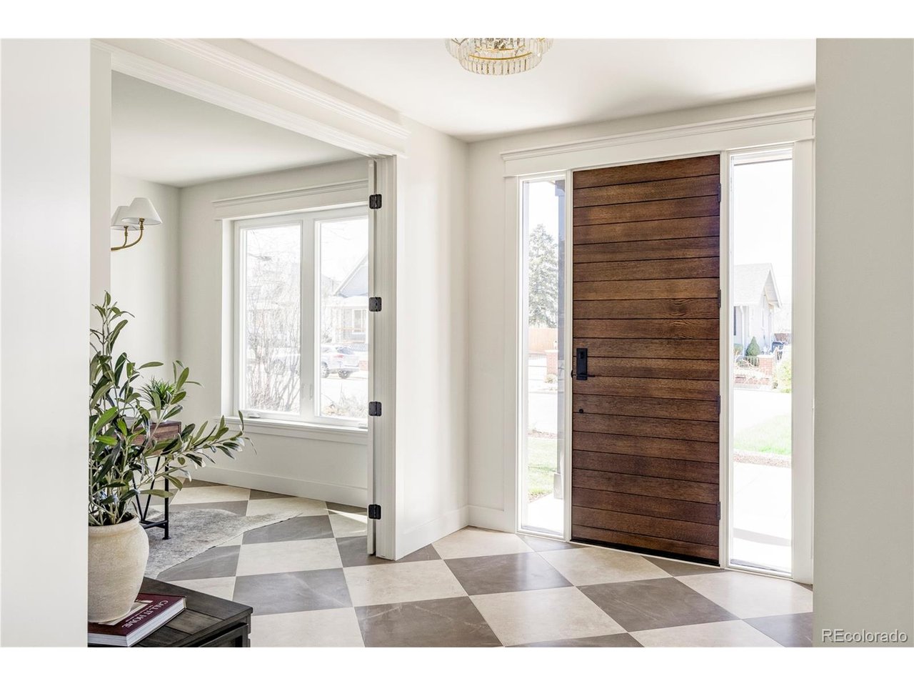 3310 S Pennsylvania St