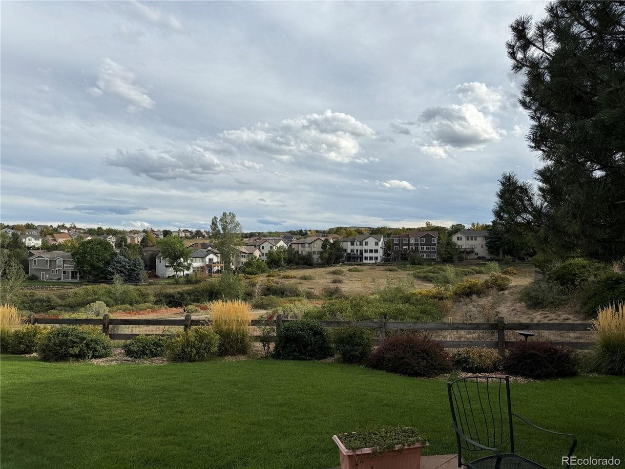 10092 Charissglen Ln