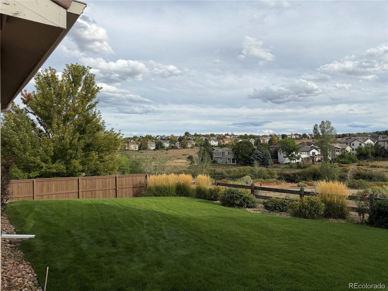 10092 Charissglen Ln