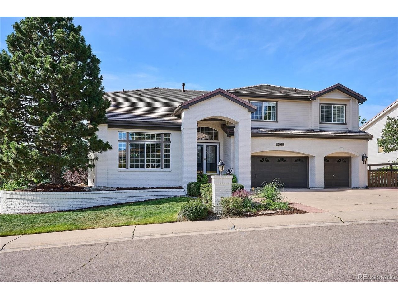 10074 Charissglen Ln