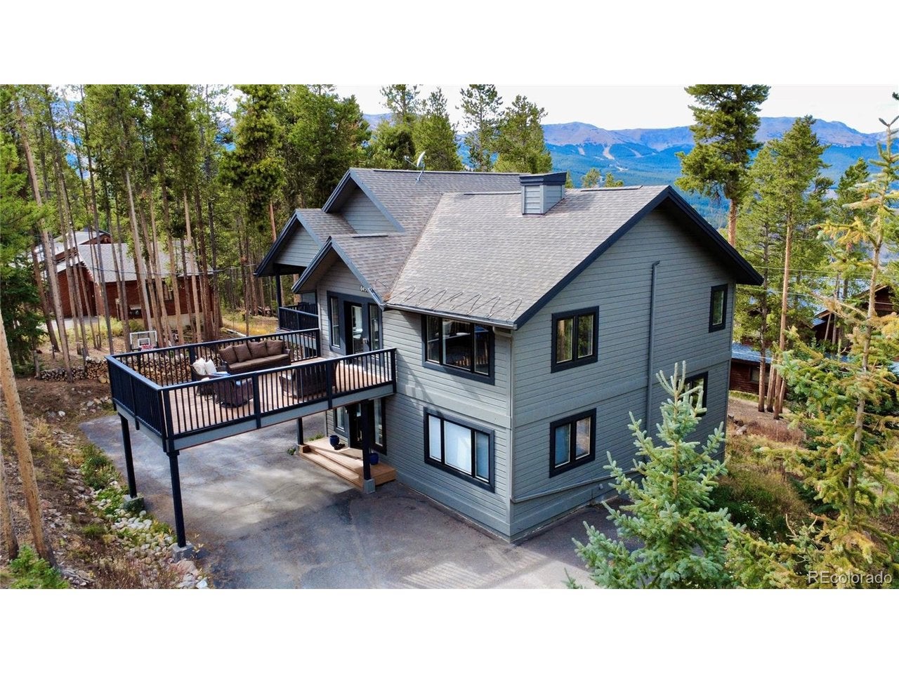457 Moonstone Rd