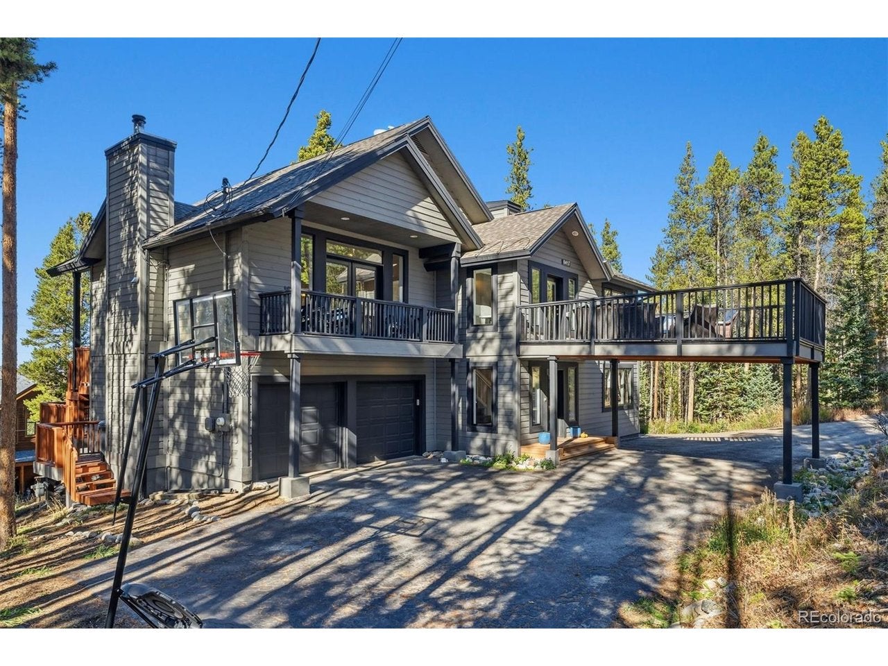457 Moonstone Rd